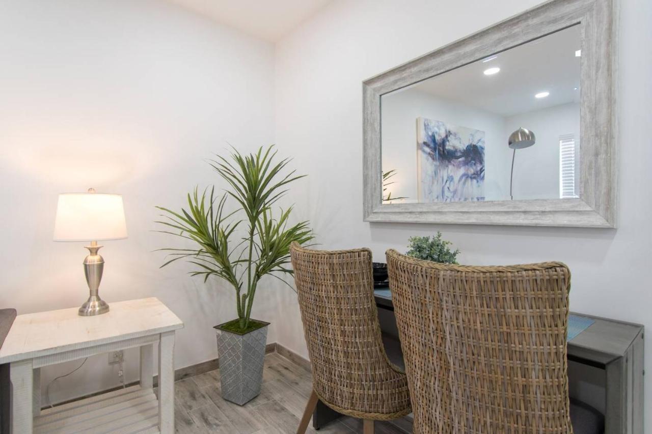 Lovely 1Br W Parking Space & Walk To The Beach #7 ฮอลลีวูด ภายนอก รูปภาพ